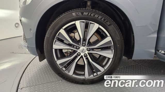 Volvo XC60 2022 — photo 5