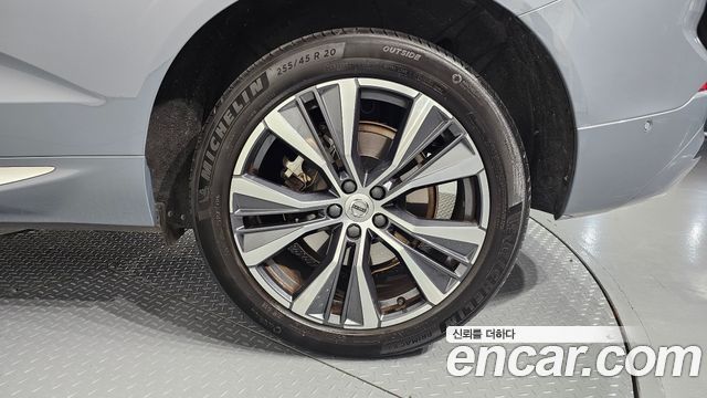 Volvo XC60 2022 — photo 7