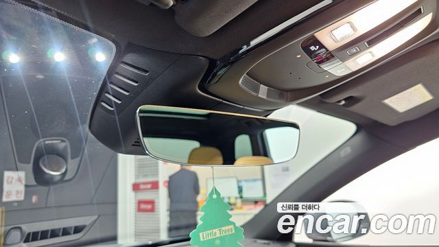 Volvo XC60 2022 — photo 31