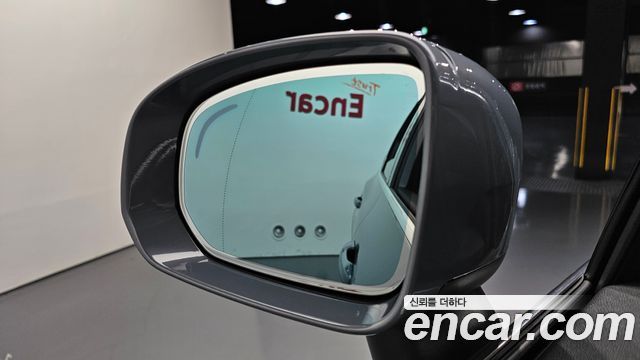 Volvo XC60 2022 — photo 32