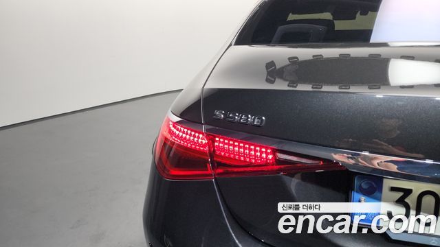Mercedes-Benz S-Class 2021 — photo 9