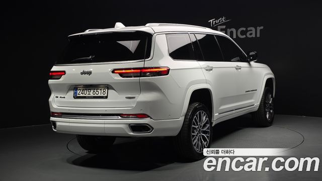 Jeep Cherokee 2023 — photo 2