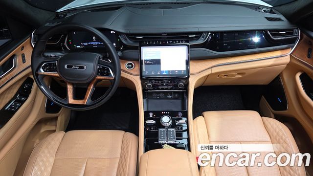 Jeep Cherokee 2023 — photo 10