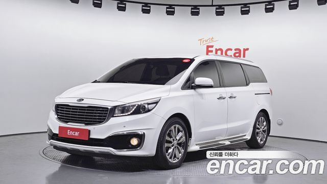 Kia Canival 2016 — photo 1
