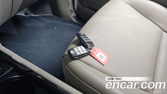 Kia Canival 2016 — photo 15