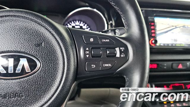 Kia Canival 2016 — photo 16