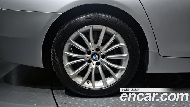 BMW 5-Series 2014 — photo 5