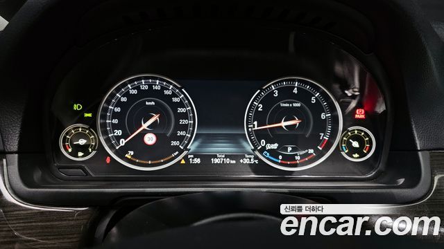 BMW 5-Series 2014 — photo 8