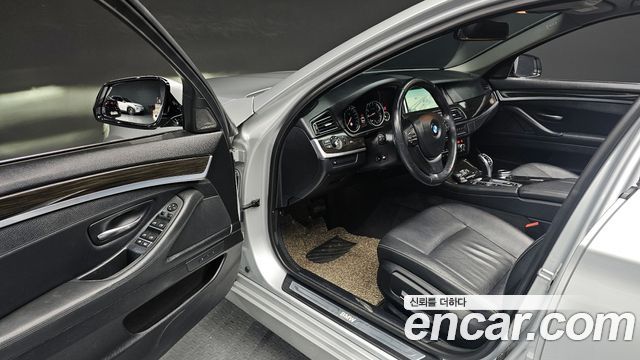 BMW 5-Series 2014 — photo 10
