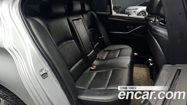 BMW 5-Series 2014 — photo 11