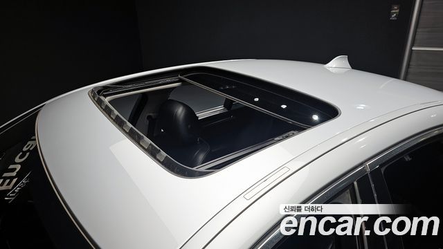 BMW 5-Series 2014 — photo 20