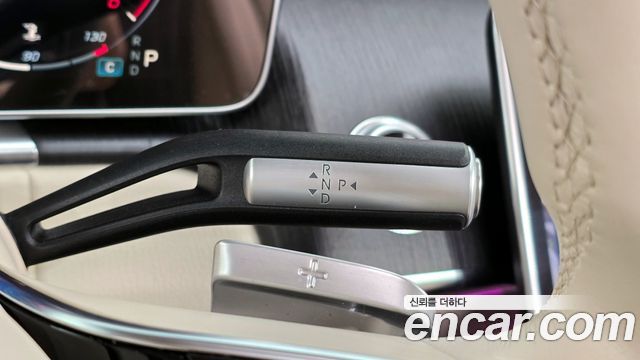 Mercedes-Benz S-Class 2021 — photo 9