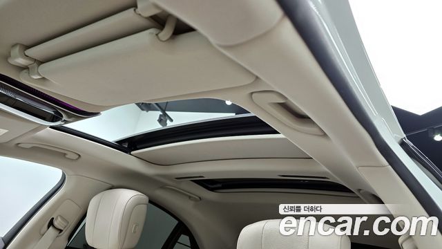 Mercedes-Benz S-Class 2021 — photo 16