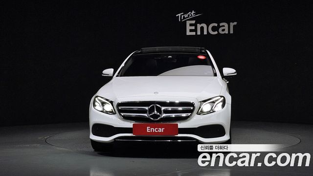 Mercedes-Benz E-Class 2017 — photo 3