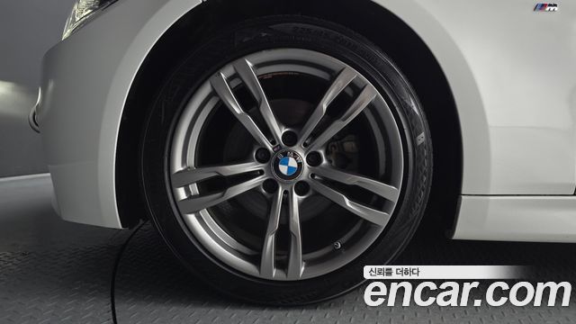 BMW 3-Series 2017 — photo 5