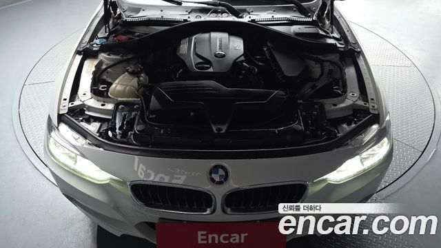 BMW 3-Series 2017 — photo 6