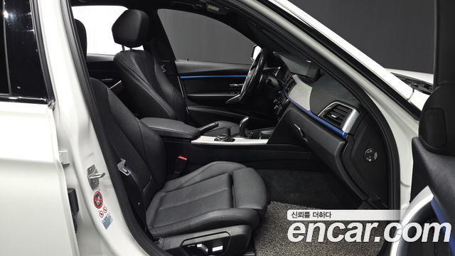 BMW 3-Series 2017 — photo 11