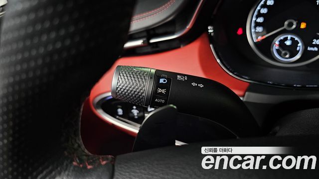 Genesis GV70 2021 — photo 22