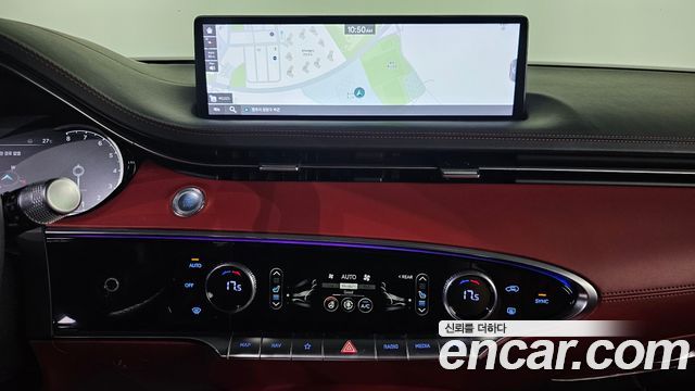 Genesis GV70 2021 — photo 25