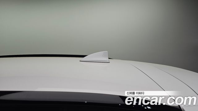 Genesis GV70 2021 — photo 33