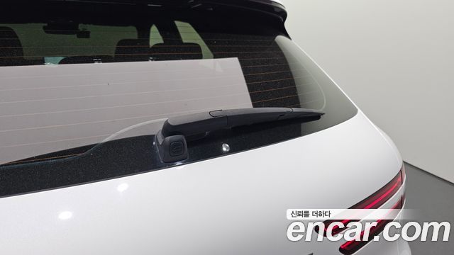 Genesis GV70 2021 — photo 35
