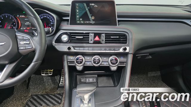 Genesis G70 2018 — photo 15