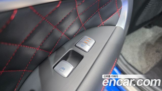 Genesis G70 2018 — photo 18