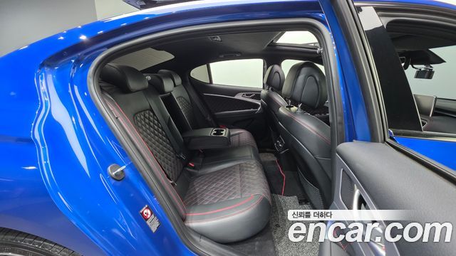 Genesis G70 2018 — photo 19
