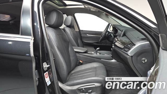 BMW X6 2016 — photo 17
