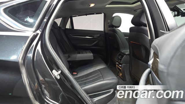 BMW X6 2016 — photo 18