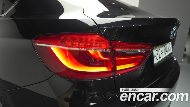 BMW X6 2016 — photo 9
