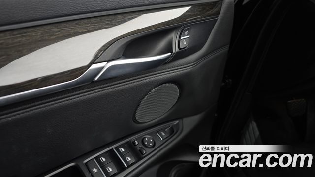 BMW X6 2016 — photo 14