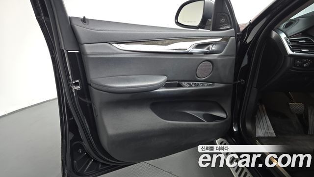 BMW X6 2016 — photo 33
