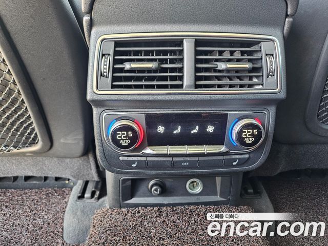 Audi Q7 2019 — photo 14