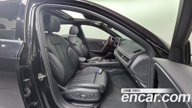 Audi A4 2019 — photo 13