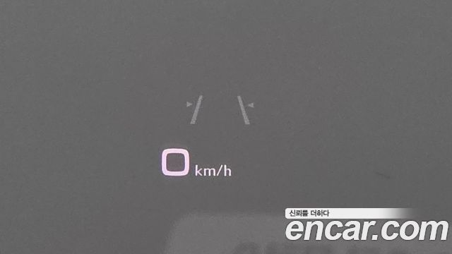 Audi A4 2019 — photo 17