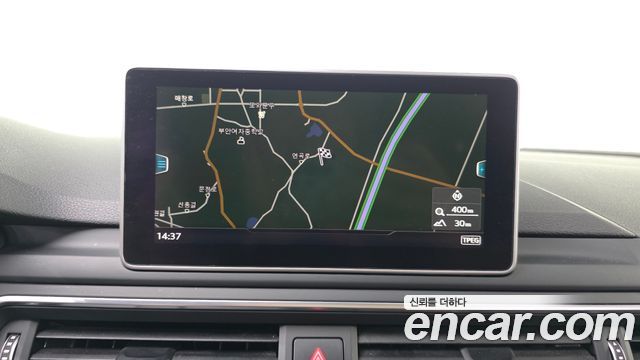 Audi A4 2019 — photo 27