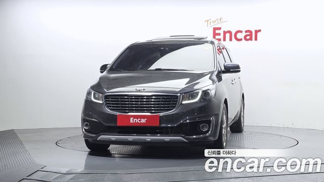 Kia Canival 2018 — photo 3