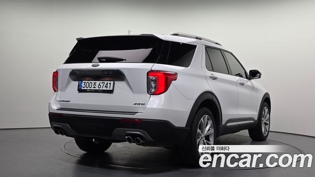 Ford Explorer 2021 — photo 2