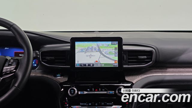 Ford Explorer 2021 — photo 26