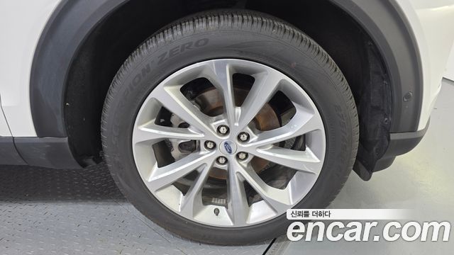 Ford Explorer 2021 — photo 7
