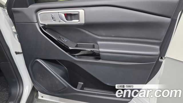Ford Explorer 2021 — photo 15