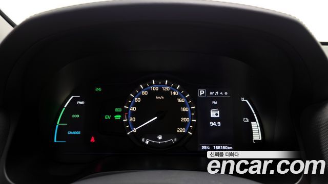 Hyundai Ioniq 2019 — photo 11