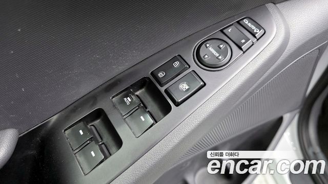 Hyundai Ioniq 2019 — photo 18