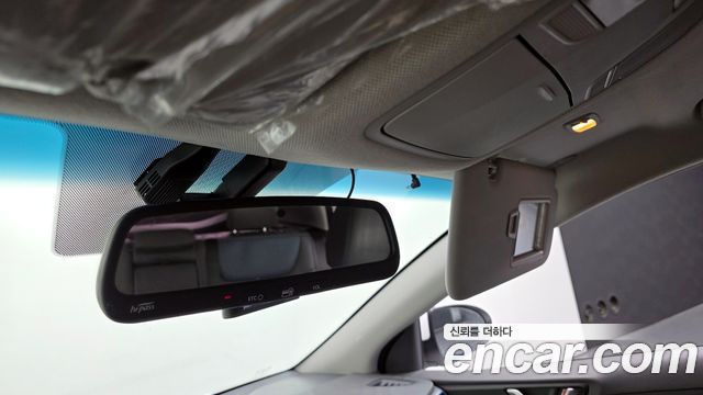 Hyundai Ioniq 2019 — photo 25