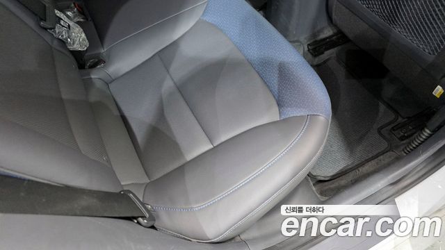 Hyundai Ioniq 2019 — photo 16