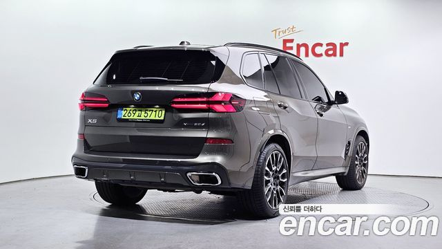 BMW X5 2026 — photo 2