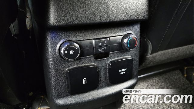 Ford Explorer 2016 — photo 19