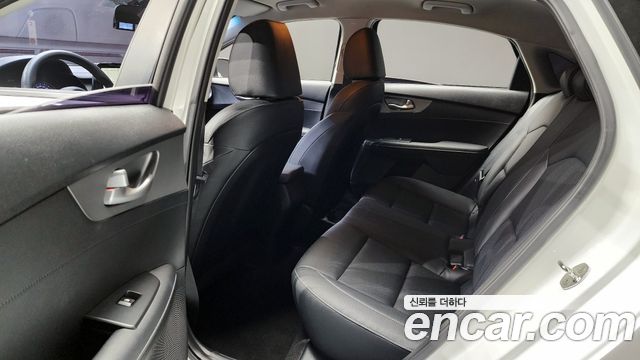 Kia K3 2020 — photo 18