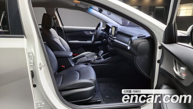 Kia K3 2020 — photo 16